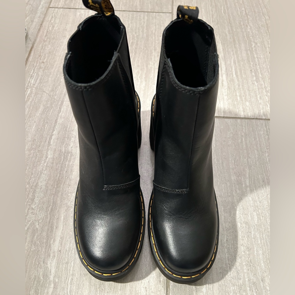 New Dr Marten Spence Heeled Boots - Picture 3 of 9